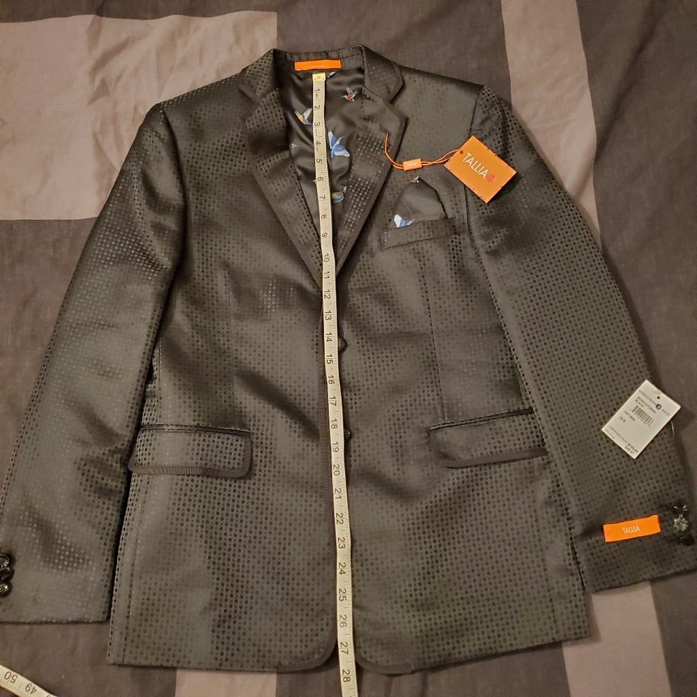 Boy's Tallia Nordstrom Rack Size 18 Textured Hummingbird Regular Black Blazer - Picture 2 of 10